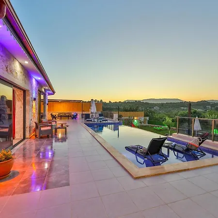 Isinda Konagi Vilă *