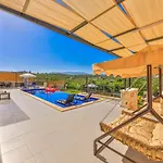 Isinda Konagi Villa Kas